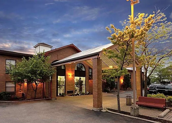 Hotel Howard Johnson By Wyndham Great Lakes Waukegan