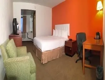Hotel Howard Johnson By Wyndham Great Lakes