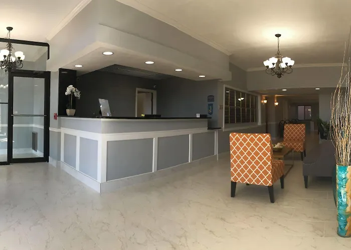 Howard Johnson By Wyndham Great Lakes 2*